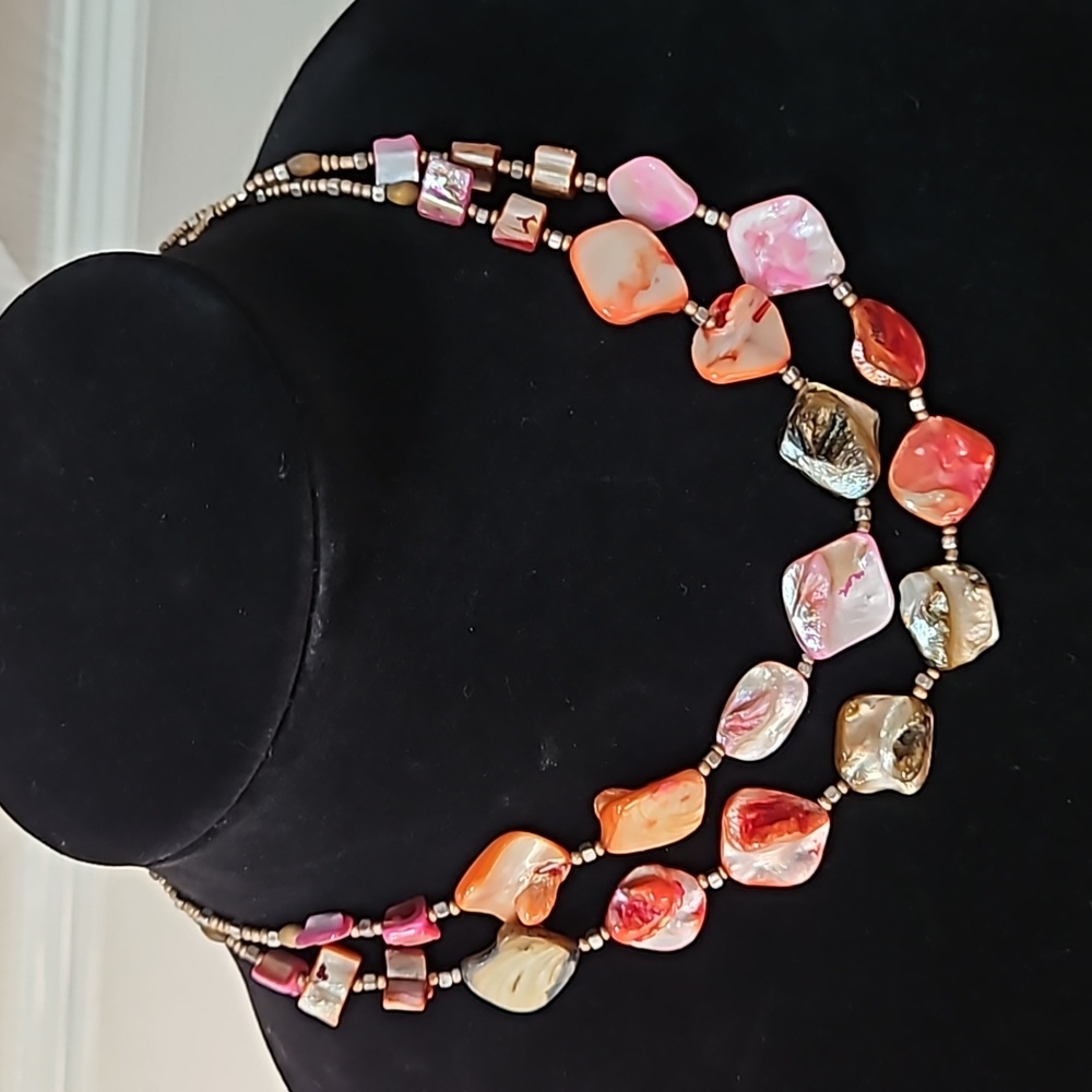Mother of pearl necklace and bracelets